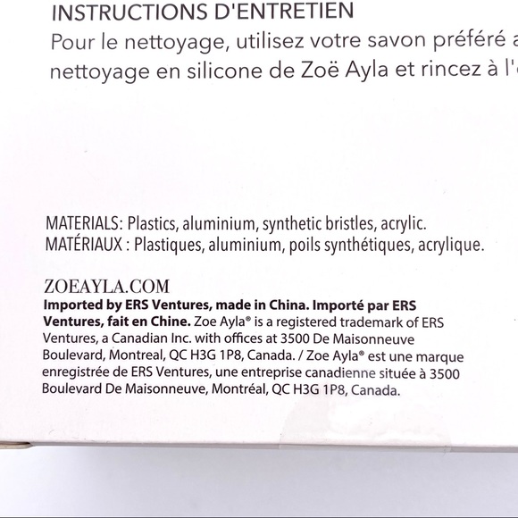 NIB Zoë Ayla 1 Kabuki + 4-in-1 brush Set - Picture 13 of 15